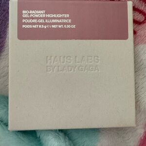 Haus Labs By Lady Gaga Bio-Radiant Gel-Powder Highlighter - Pink